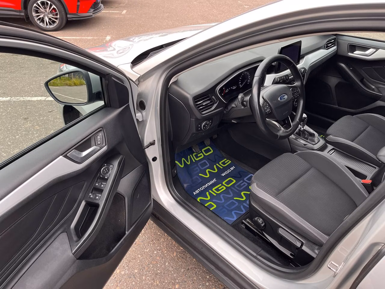 Ford Focus фото 10
