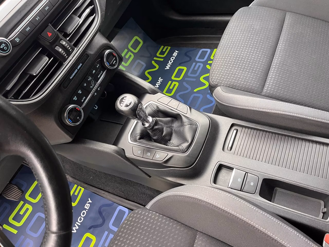 Ford Focus фото 15