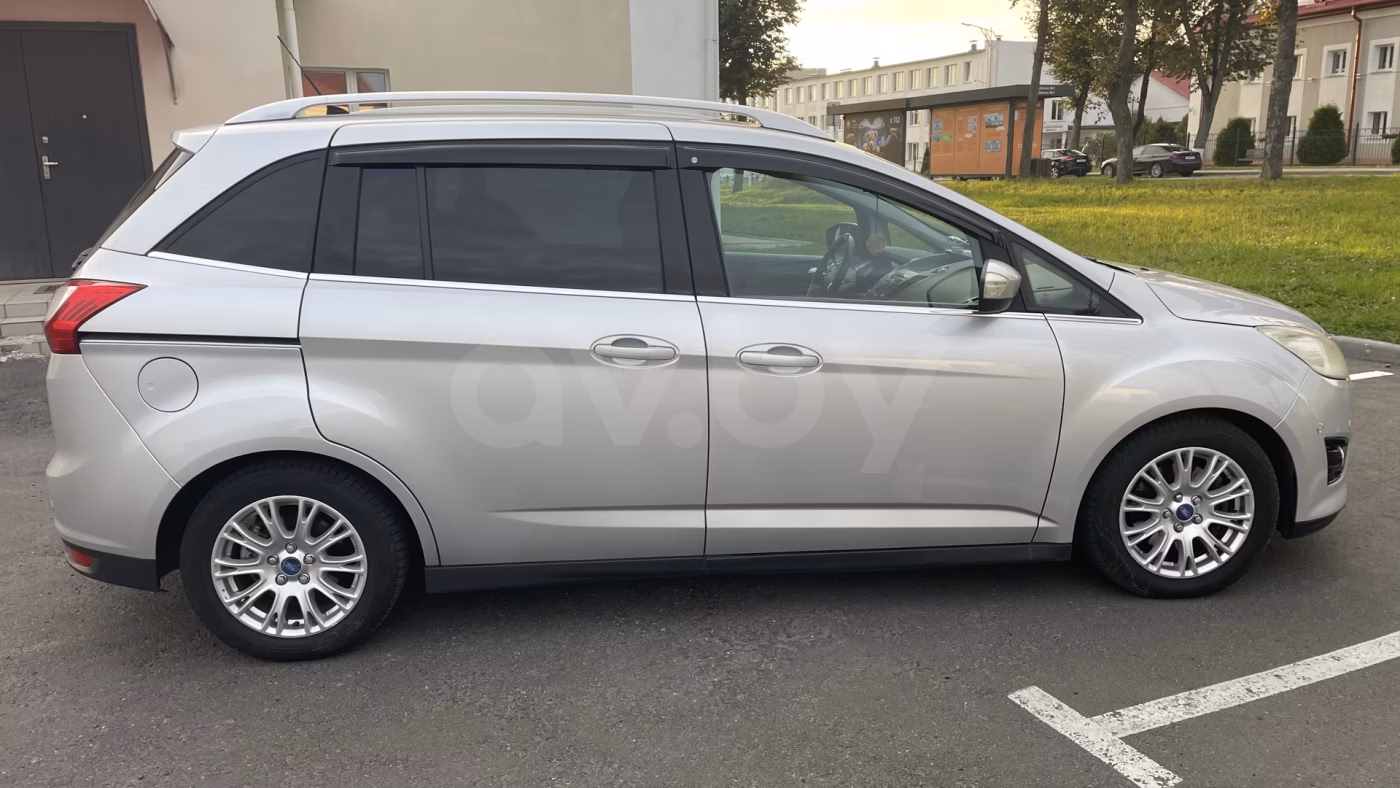 Ford Grand C-Max фото 2