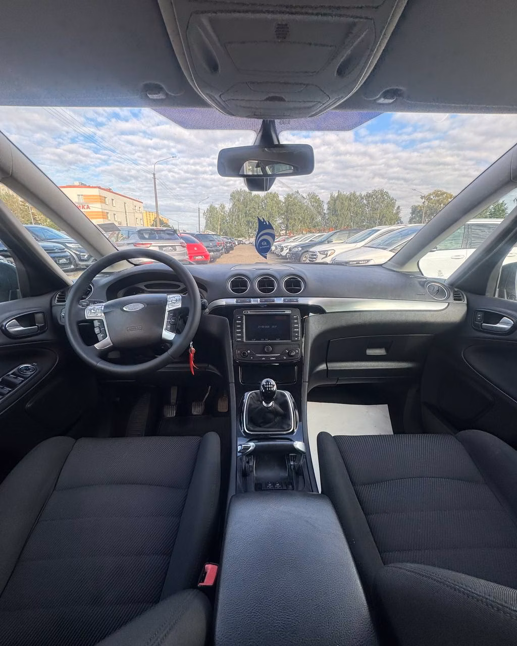 Ford S-MAX фото 9