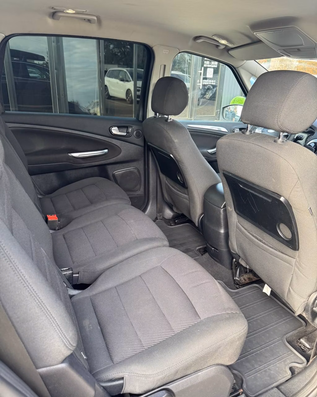 Ford S-MAX фото 13