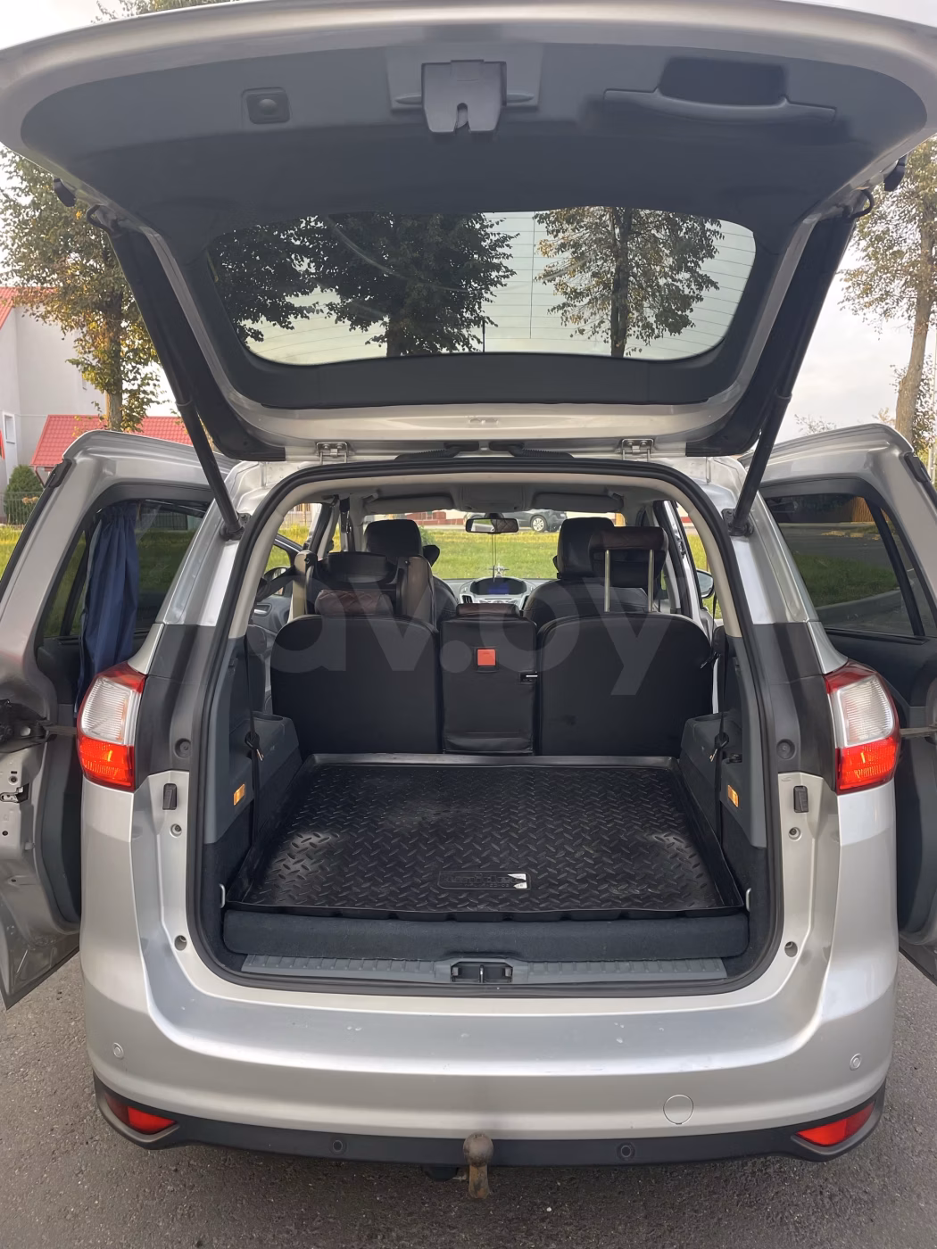 Ford Grand C-Max фото 9