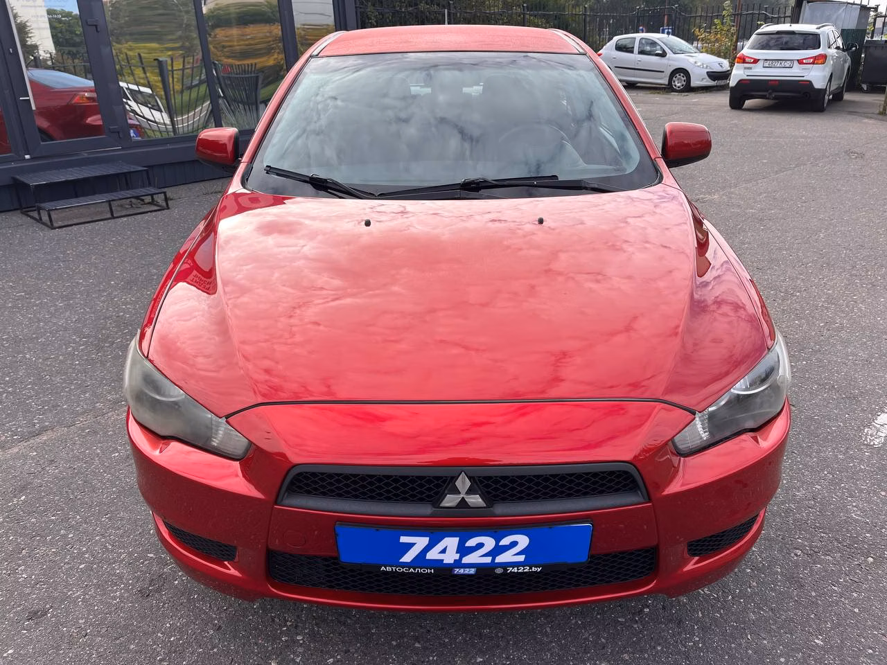 Mitsubishi Lancer фото 2