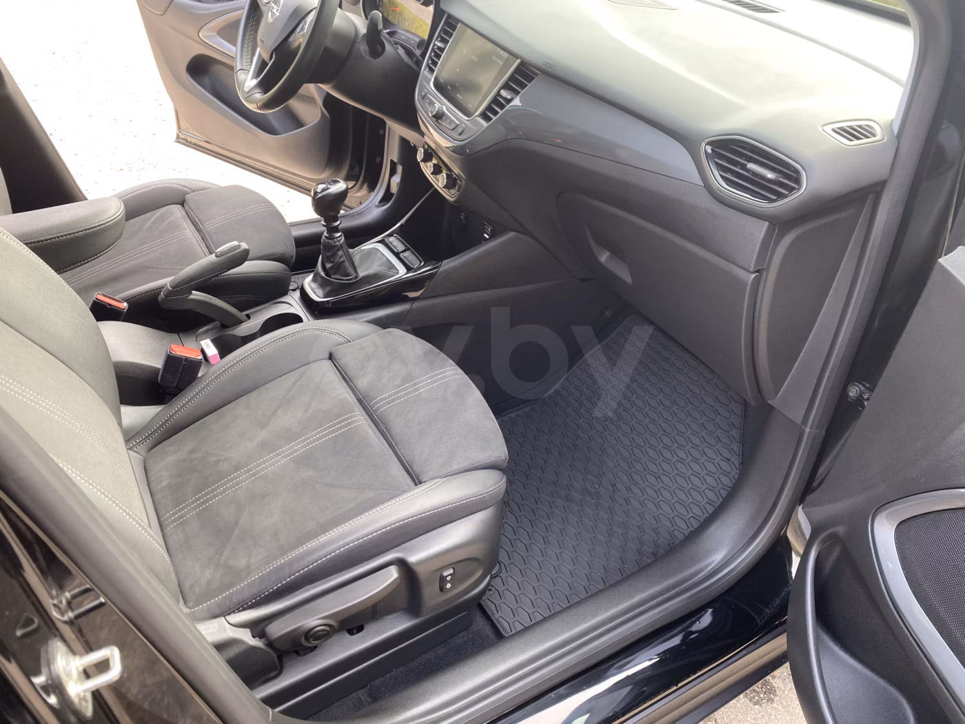 Opel Crossland X фото 24