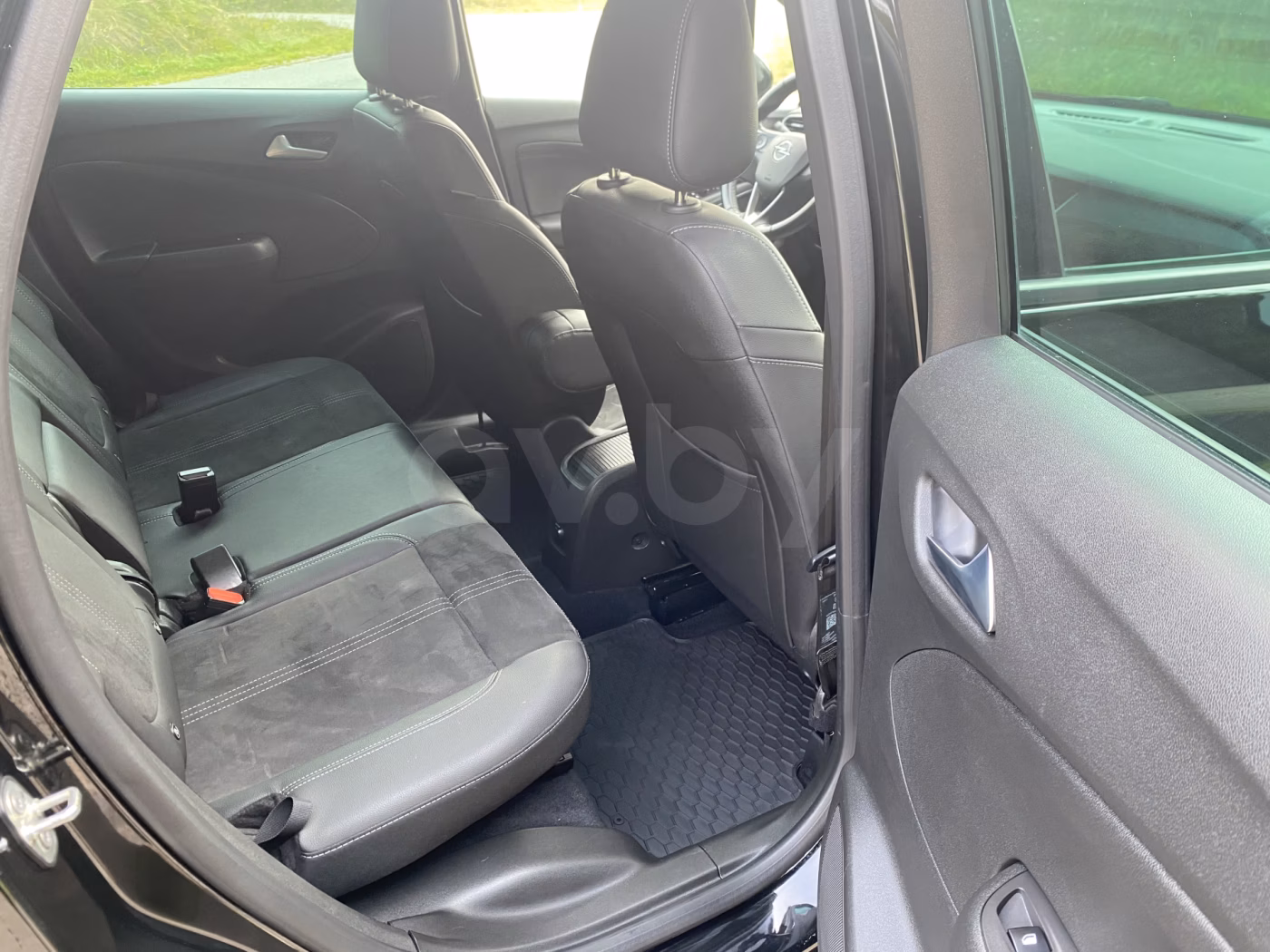 Opel Crossland X фото 16