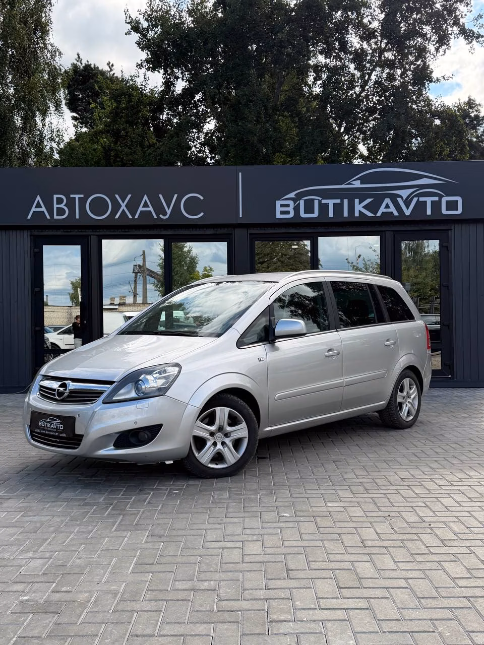 Opel Zafira фото 3