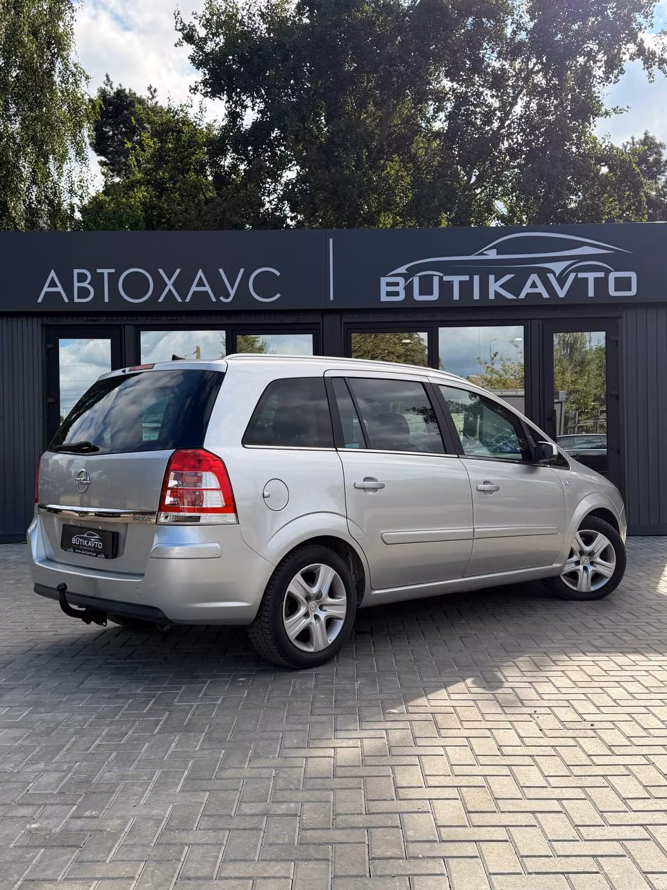 Opel Zafira фото 7