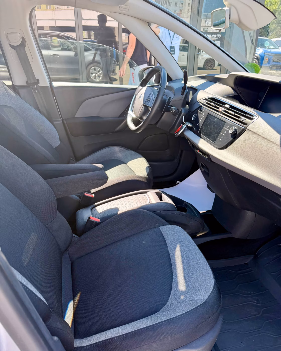 Citroen C4 Grand Spacetourer фото 14