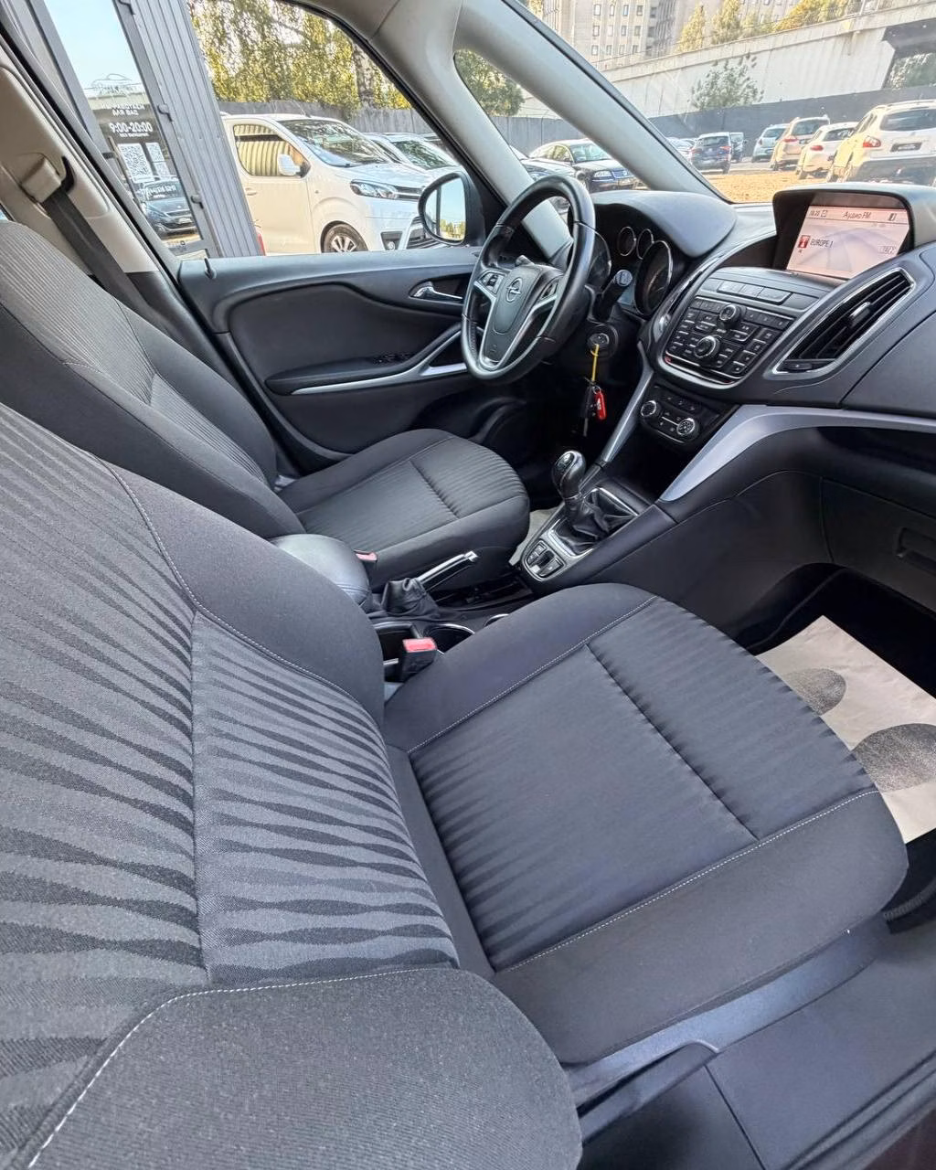 Opel Zafira фото 11