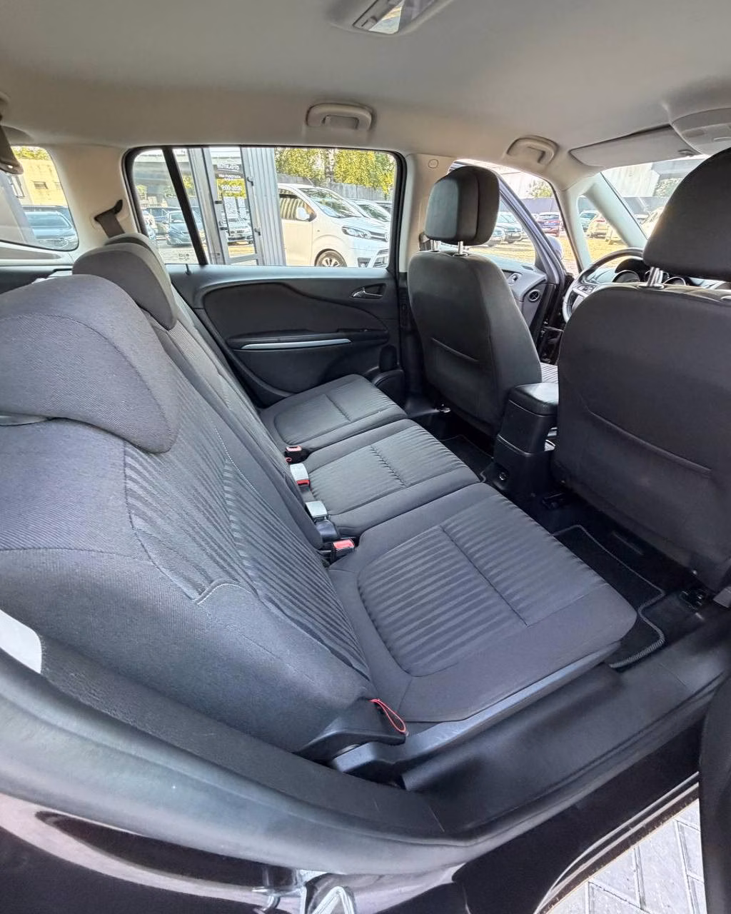 Opel Zafira фото 12