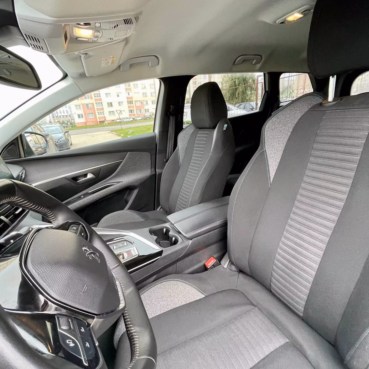 Peugeot 5008 фото 8
