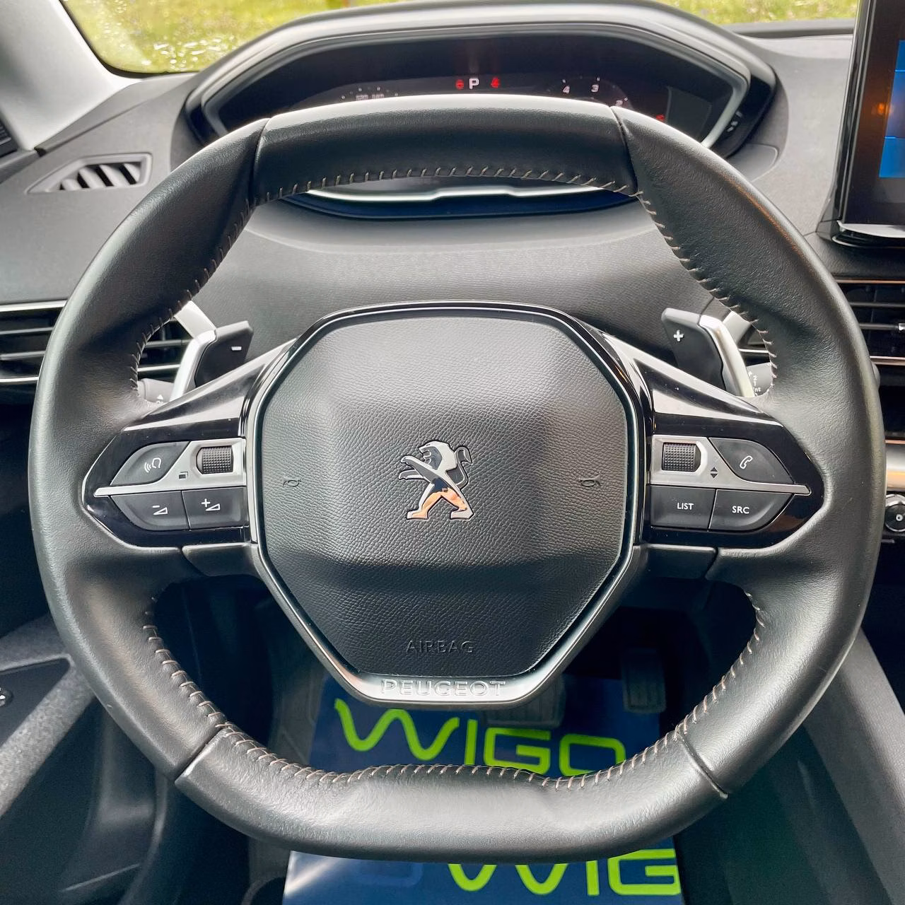 Peugeot 5008 фото 10