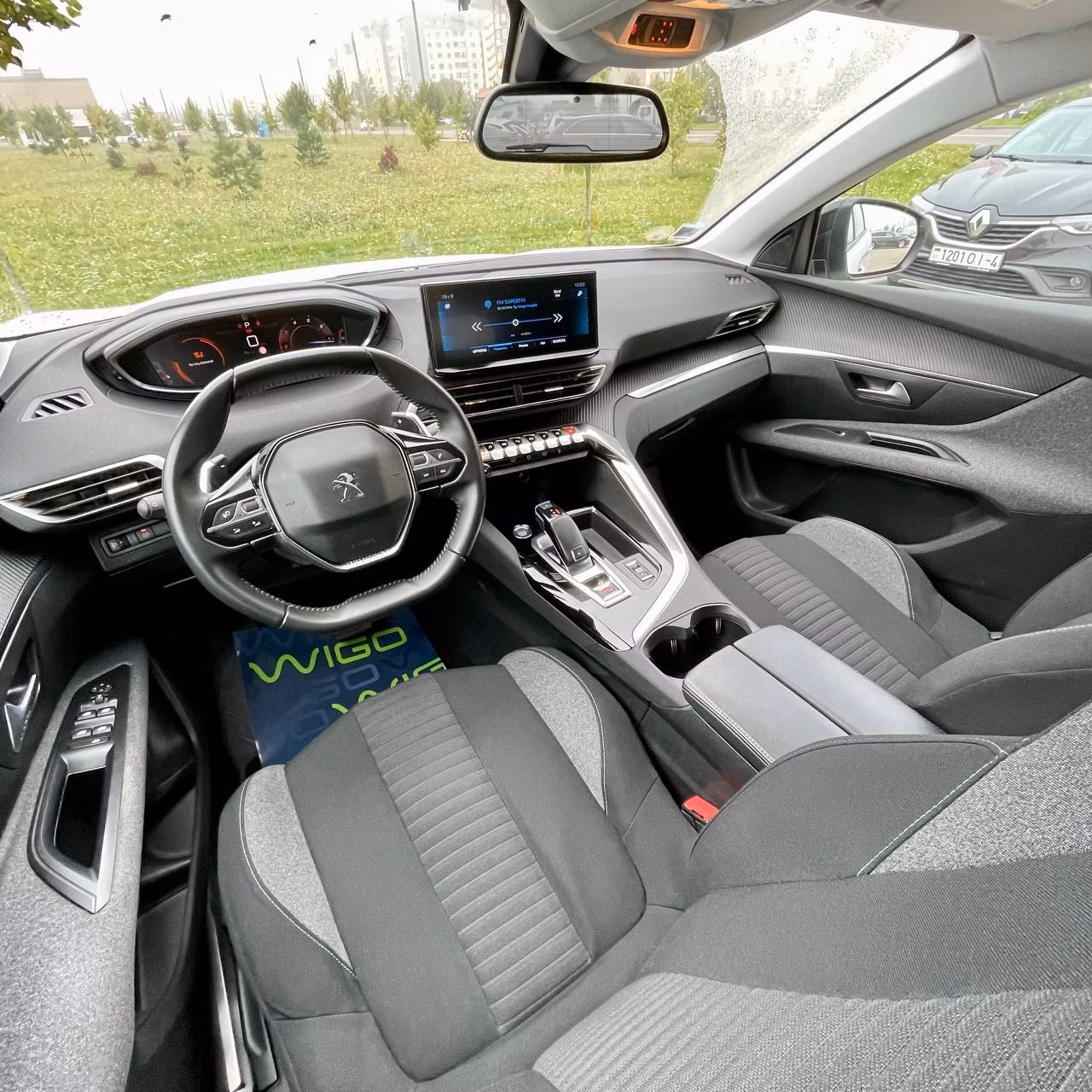 Peugeot 5008 фото 9