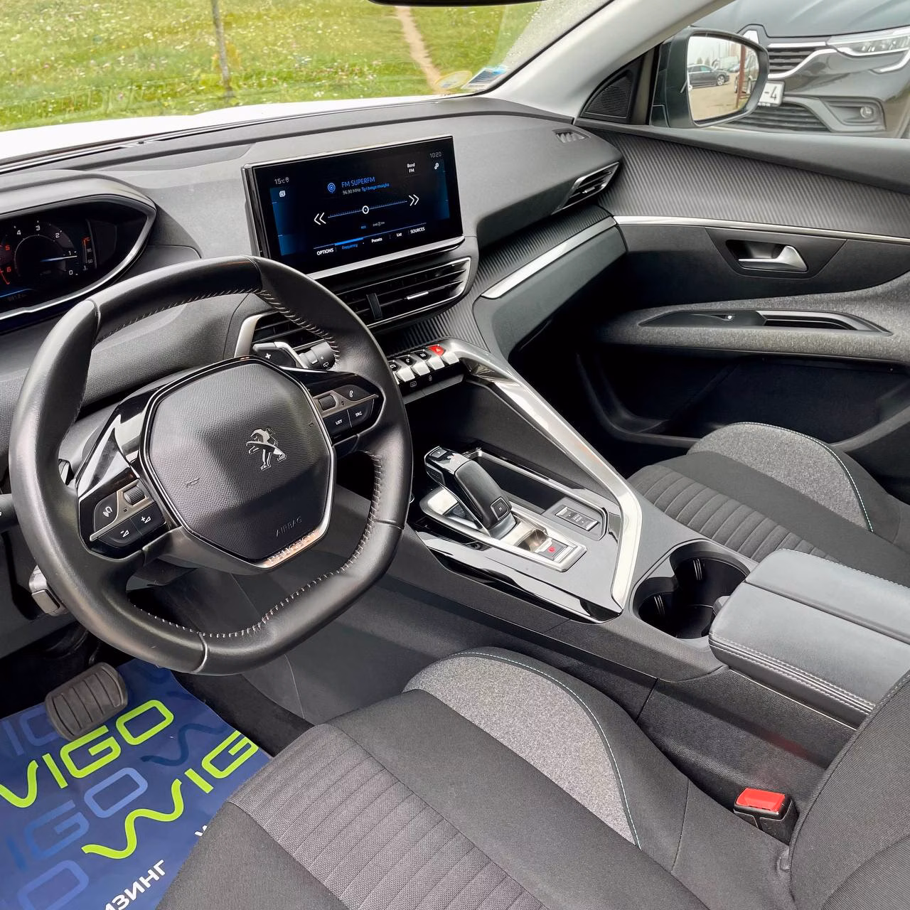 Peugeot 5008 фото 7