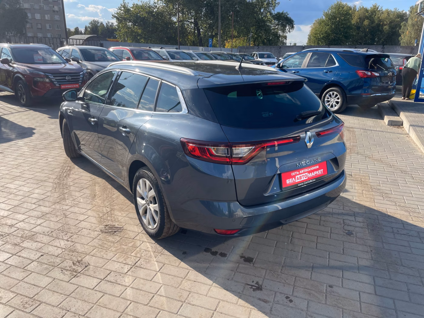 Renault Megane фото 8