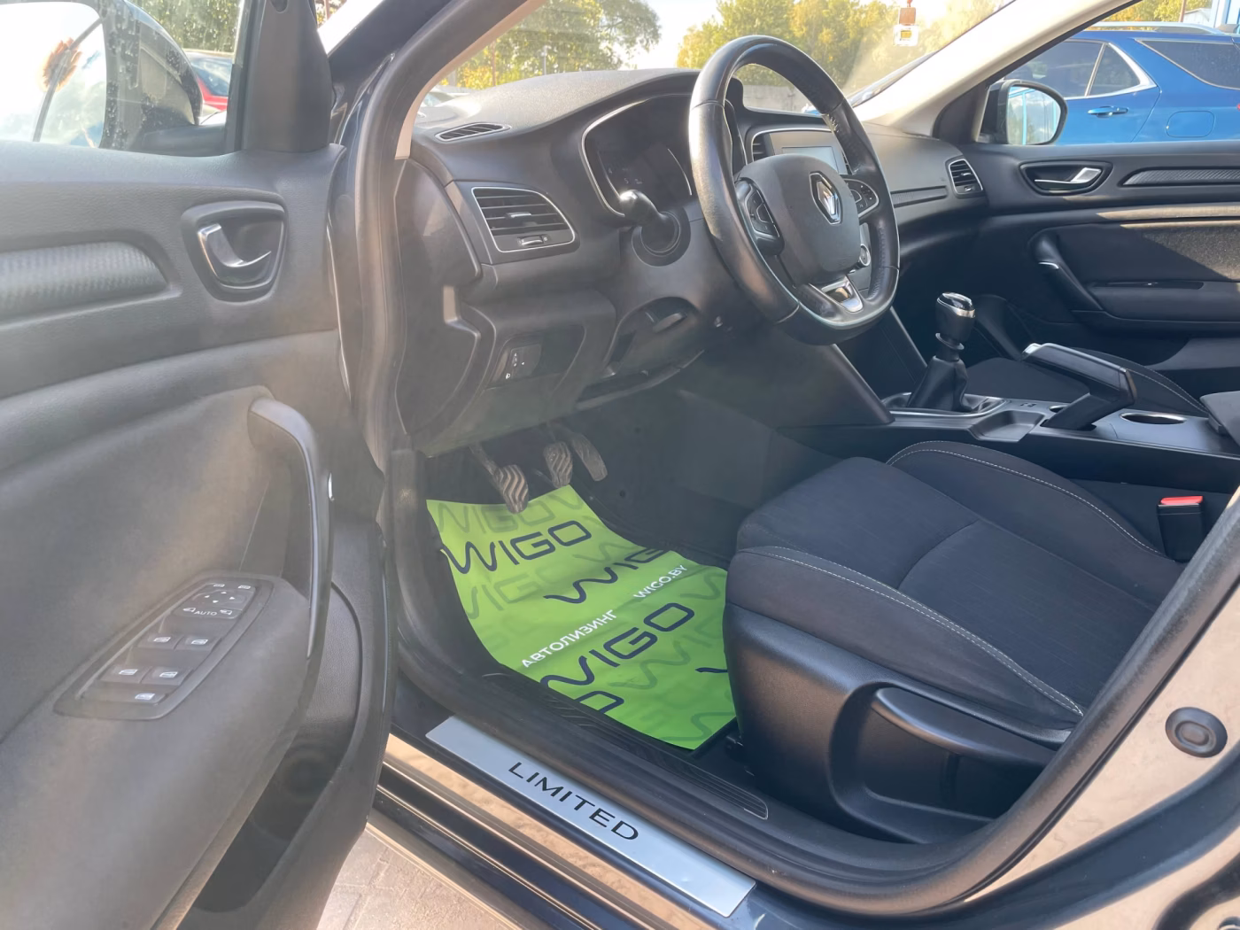 Renault Megane фото 15