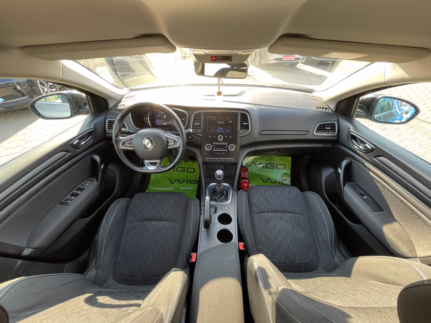 Renault Megane фото 17