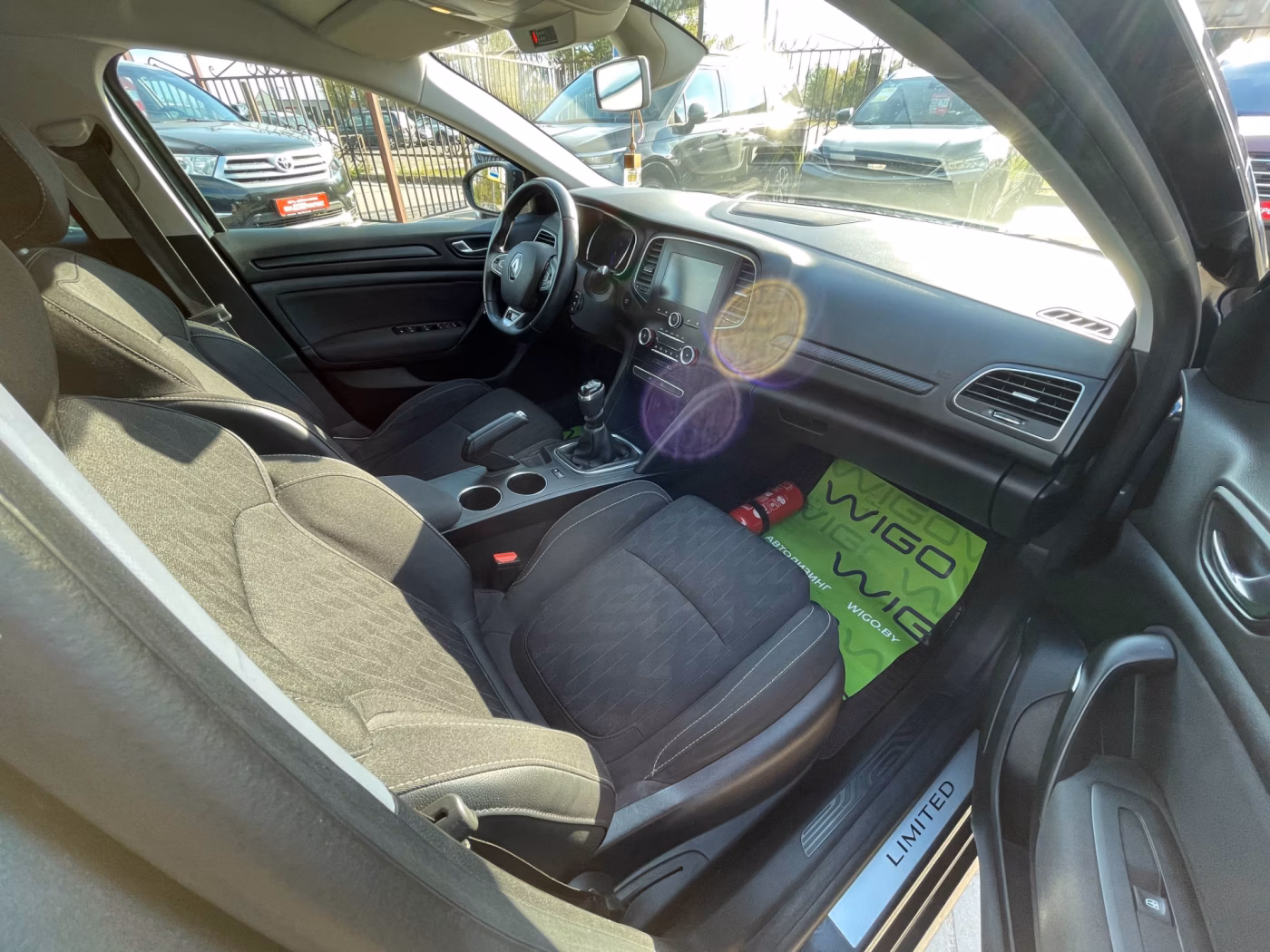 Renault Megane фото 18