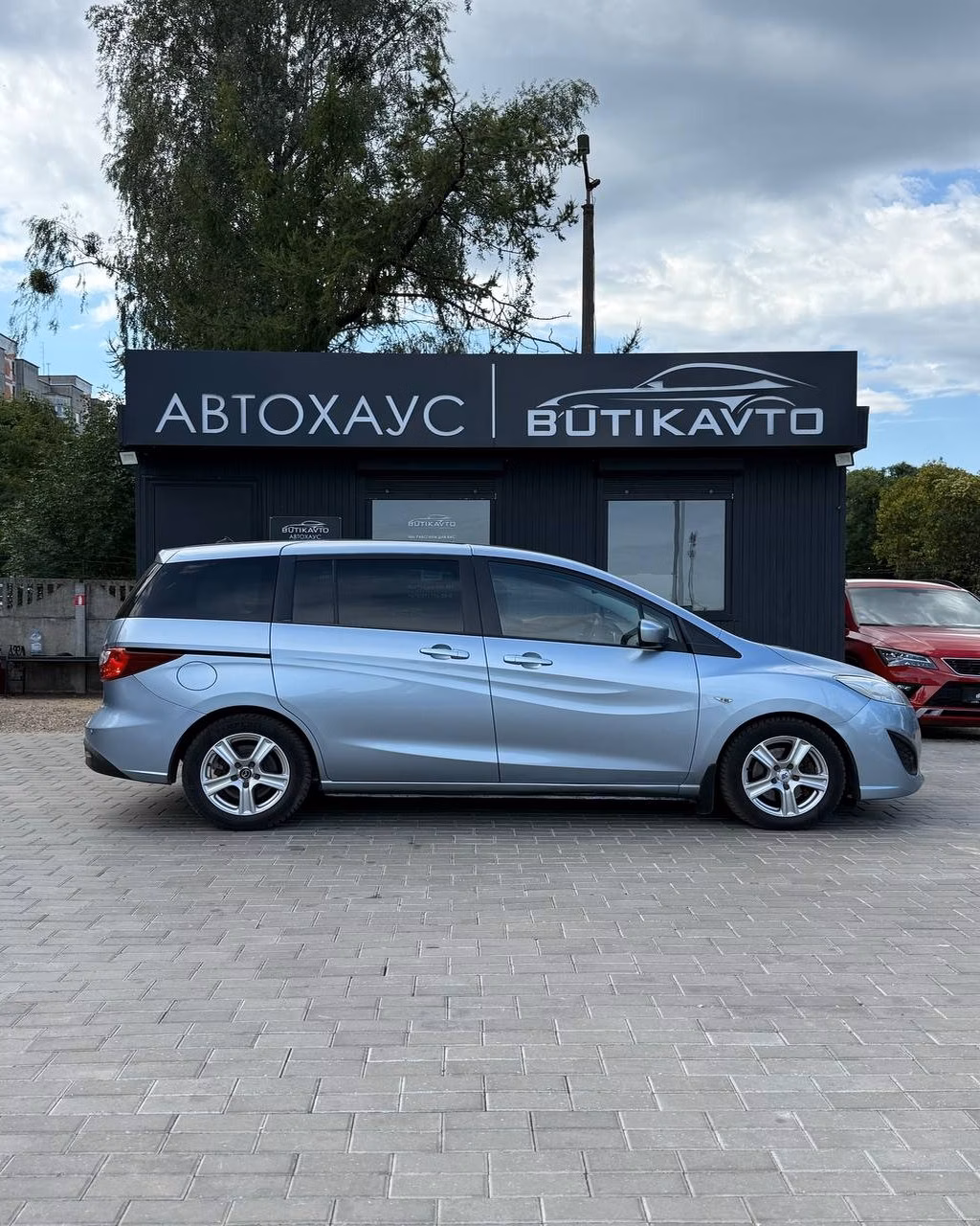 Mazda 5 фото 8