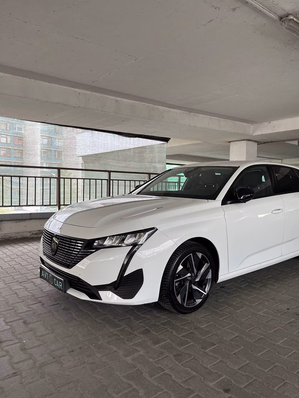 Peugeot 308 фото 2