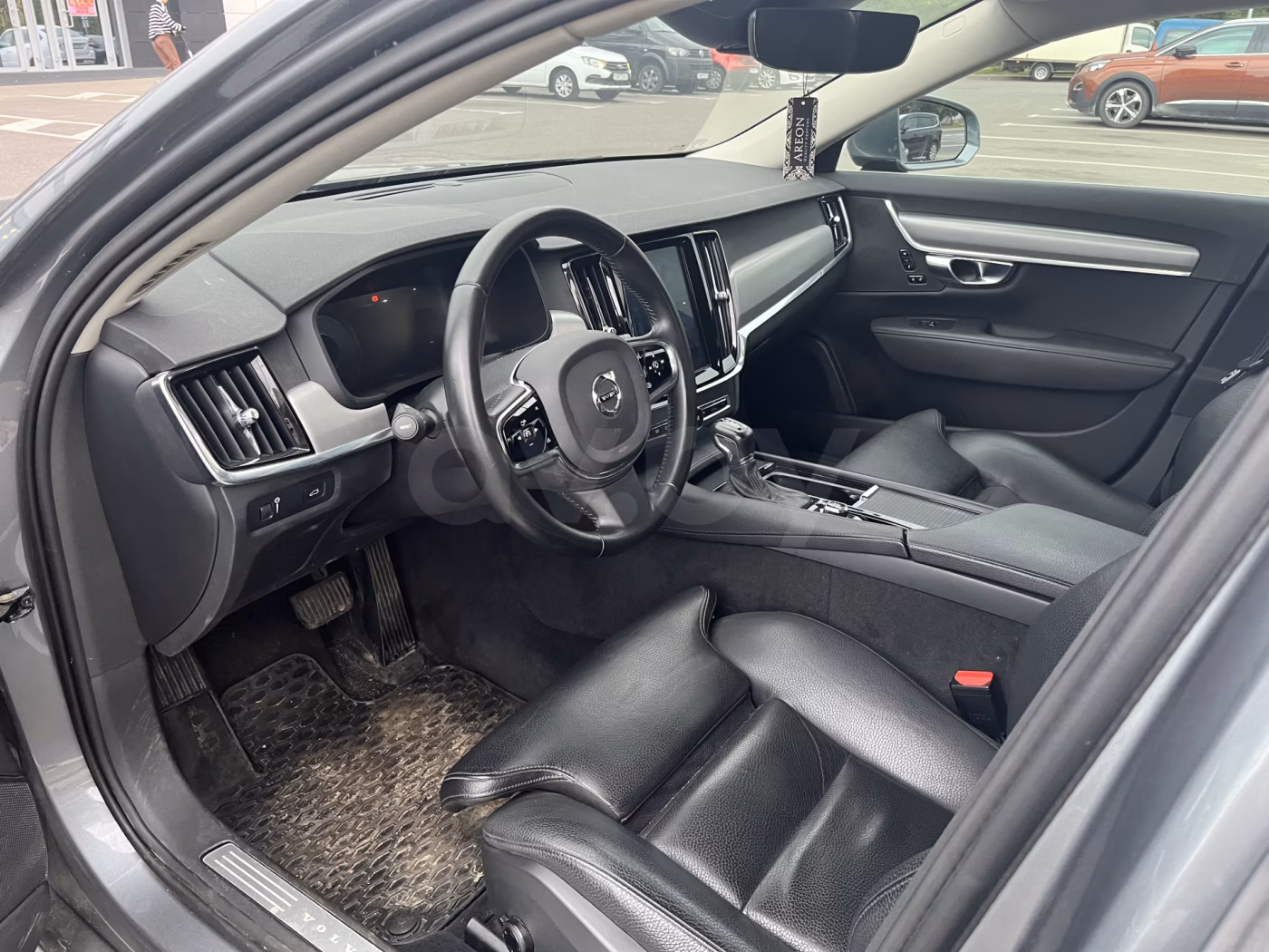 Volvo S90 фото 4