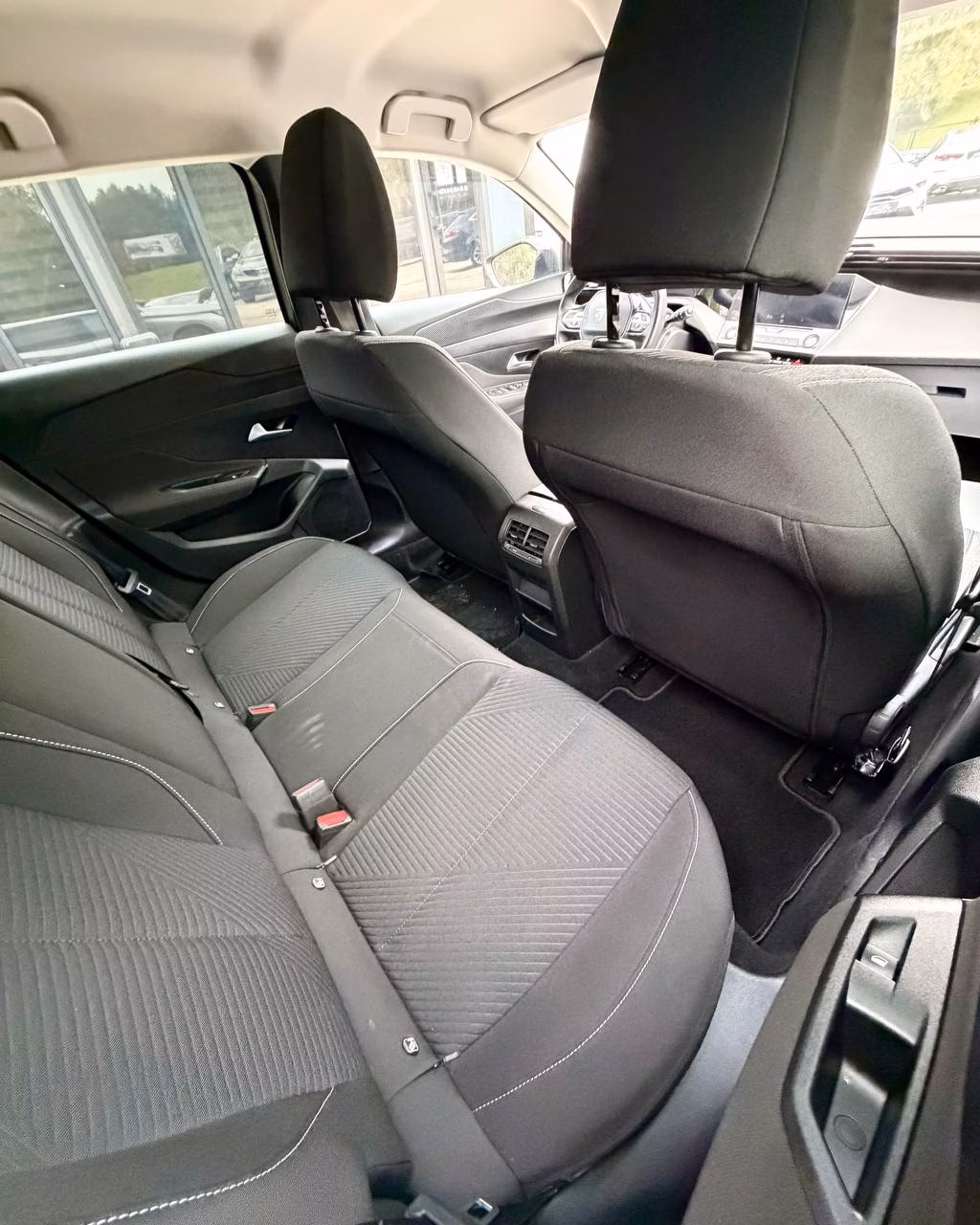 Peugeot 308 фото 13