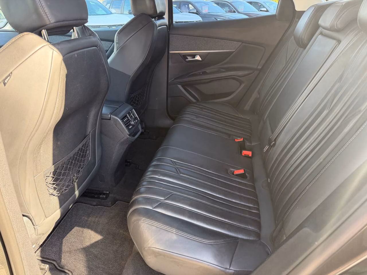 Peugeot 3008 фото 17