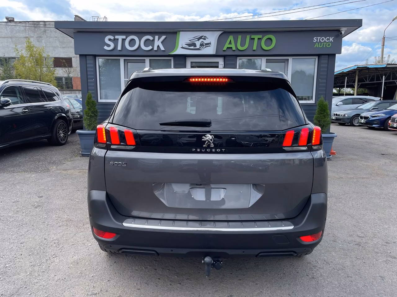 Peugeot 5008 фото 8