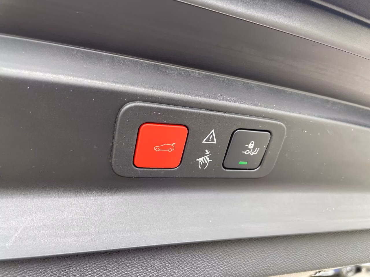 Peugeot 5008 фото 12