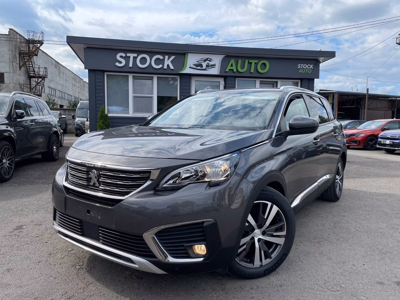 Peugeot 5008 фото 3