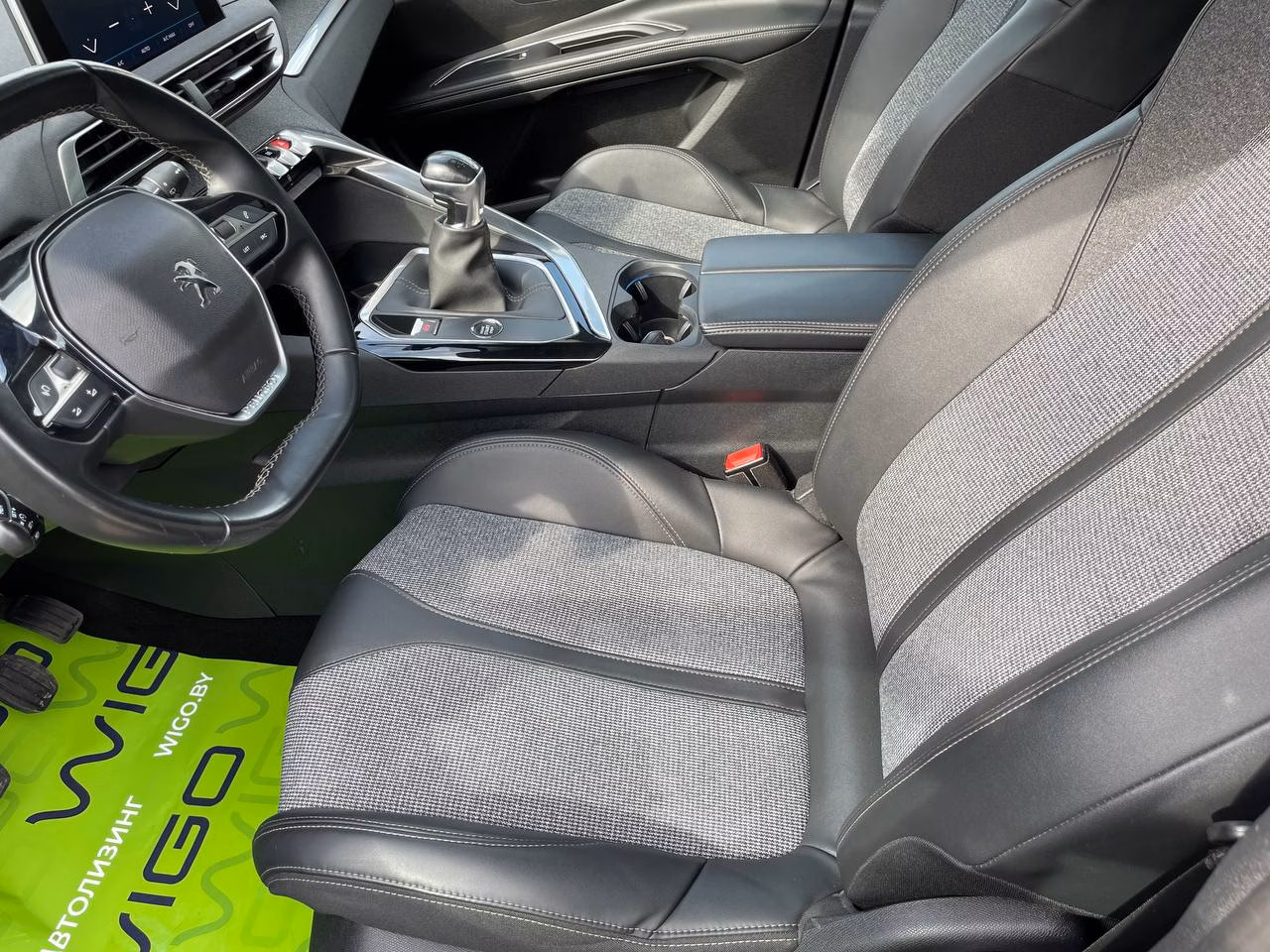 Peugeot 5008 фото 30