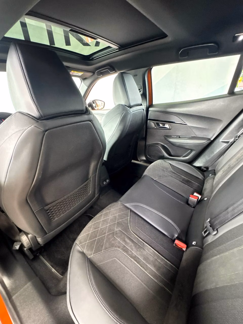 Peugeot 2008 фото 14