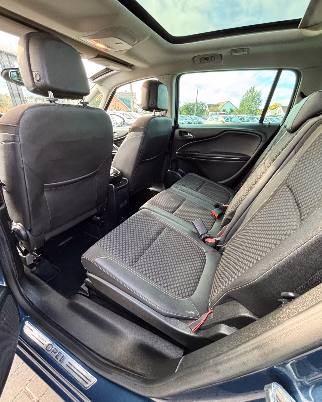 Opel Zafira фото 9