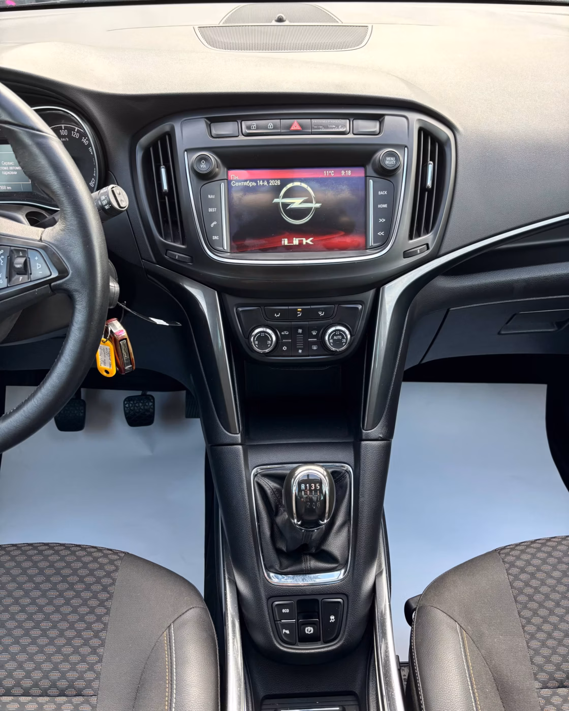 Opel Zafira фото 17