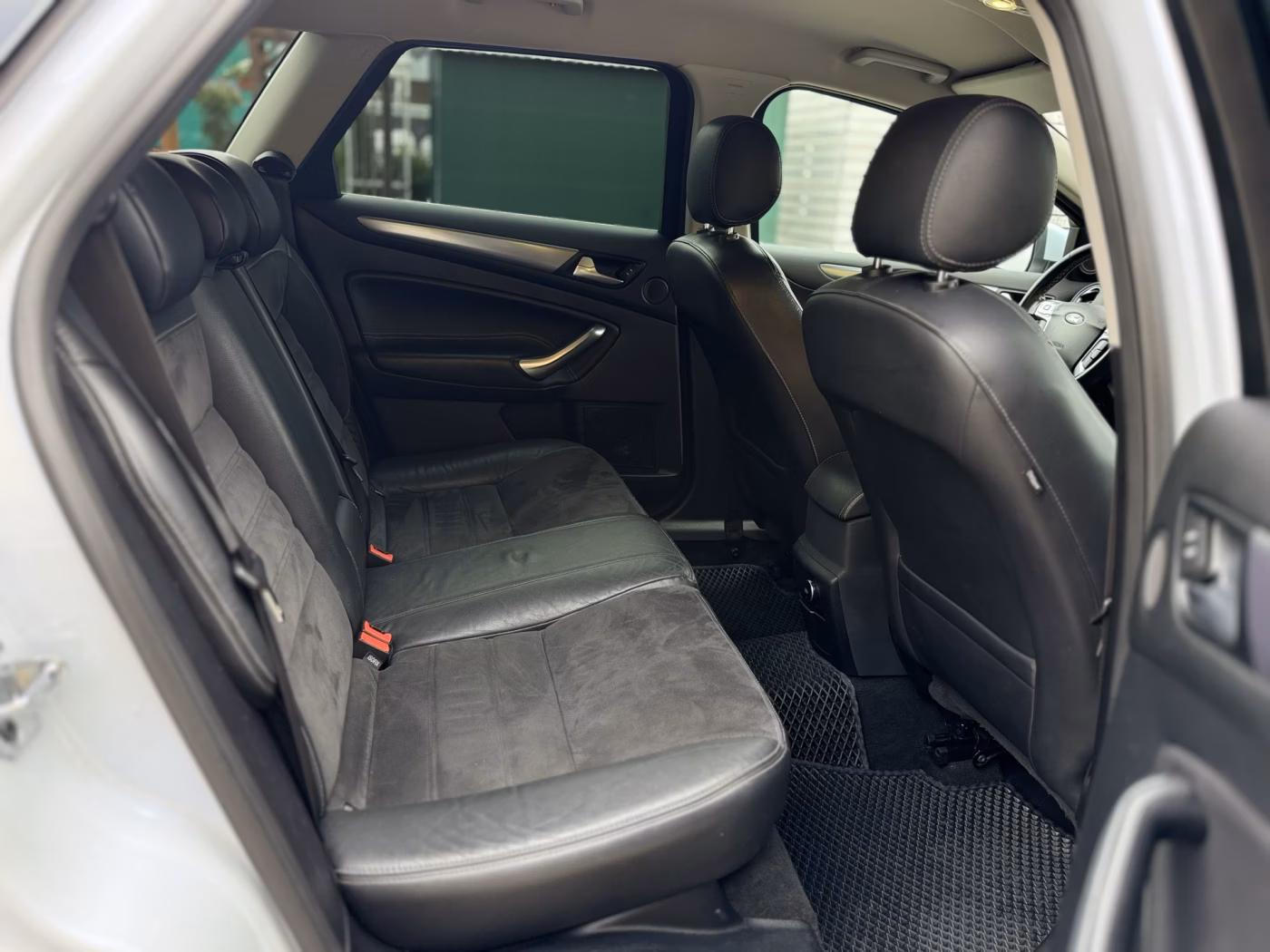 Ford Mondeo фото 23