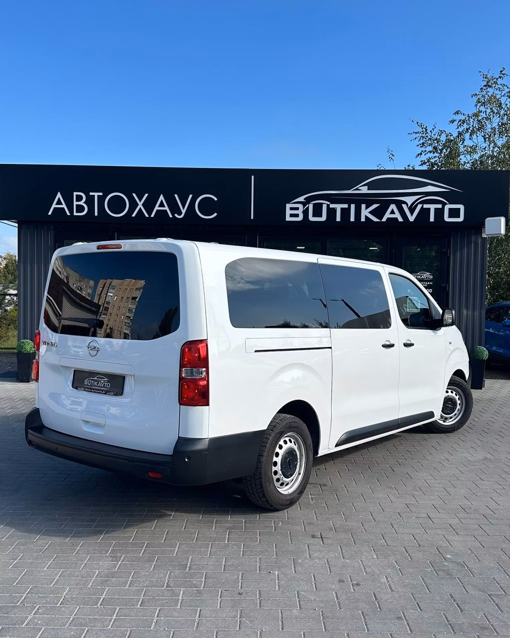 Opel Vivaro фото 7