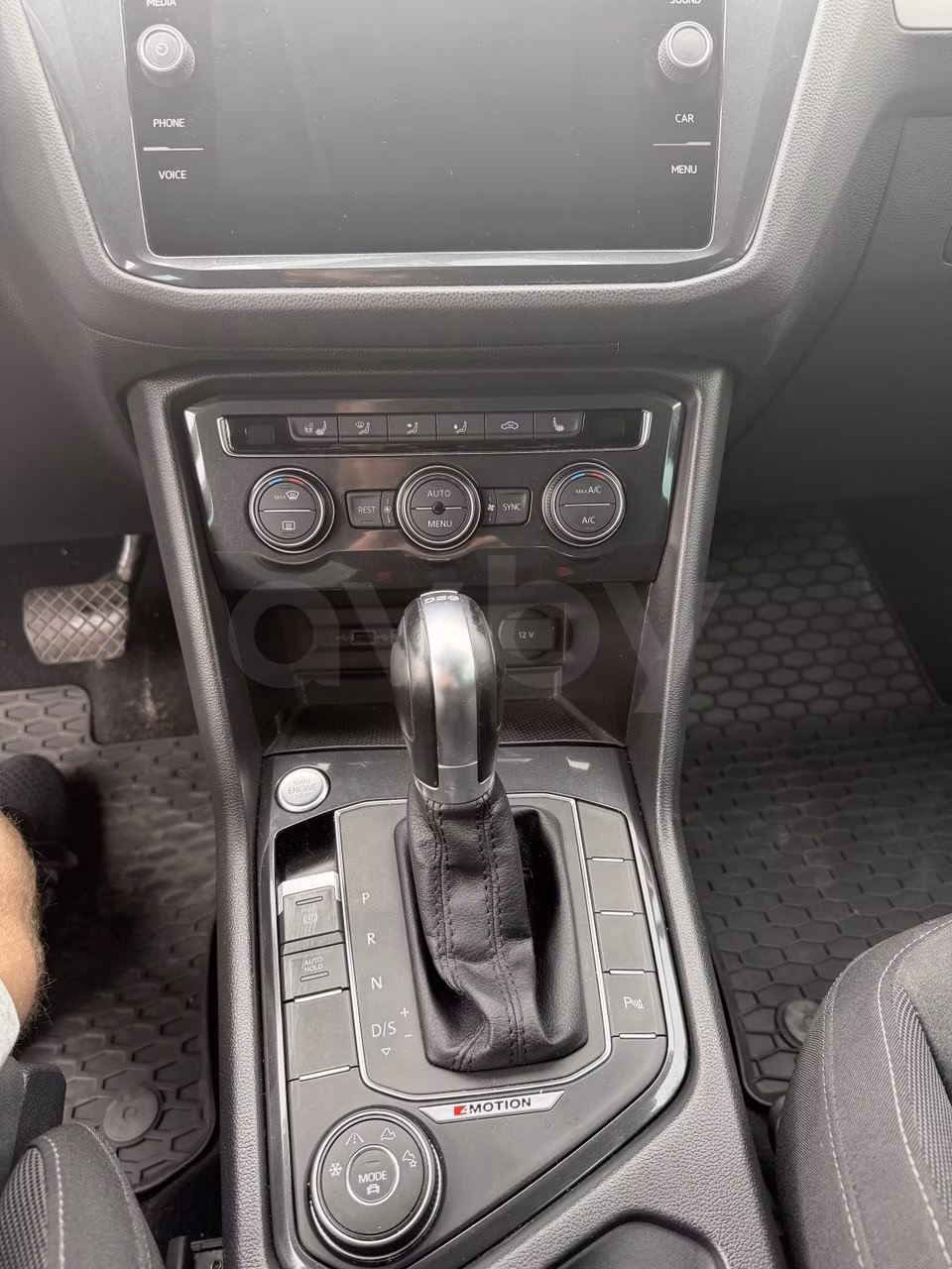 Volkswagen Tiguan фото 11