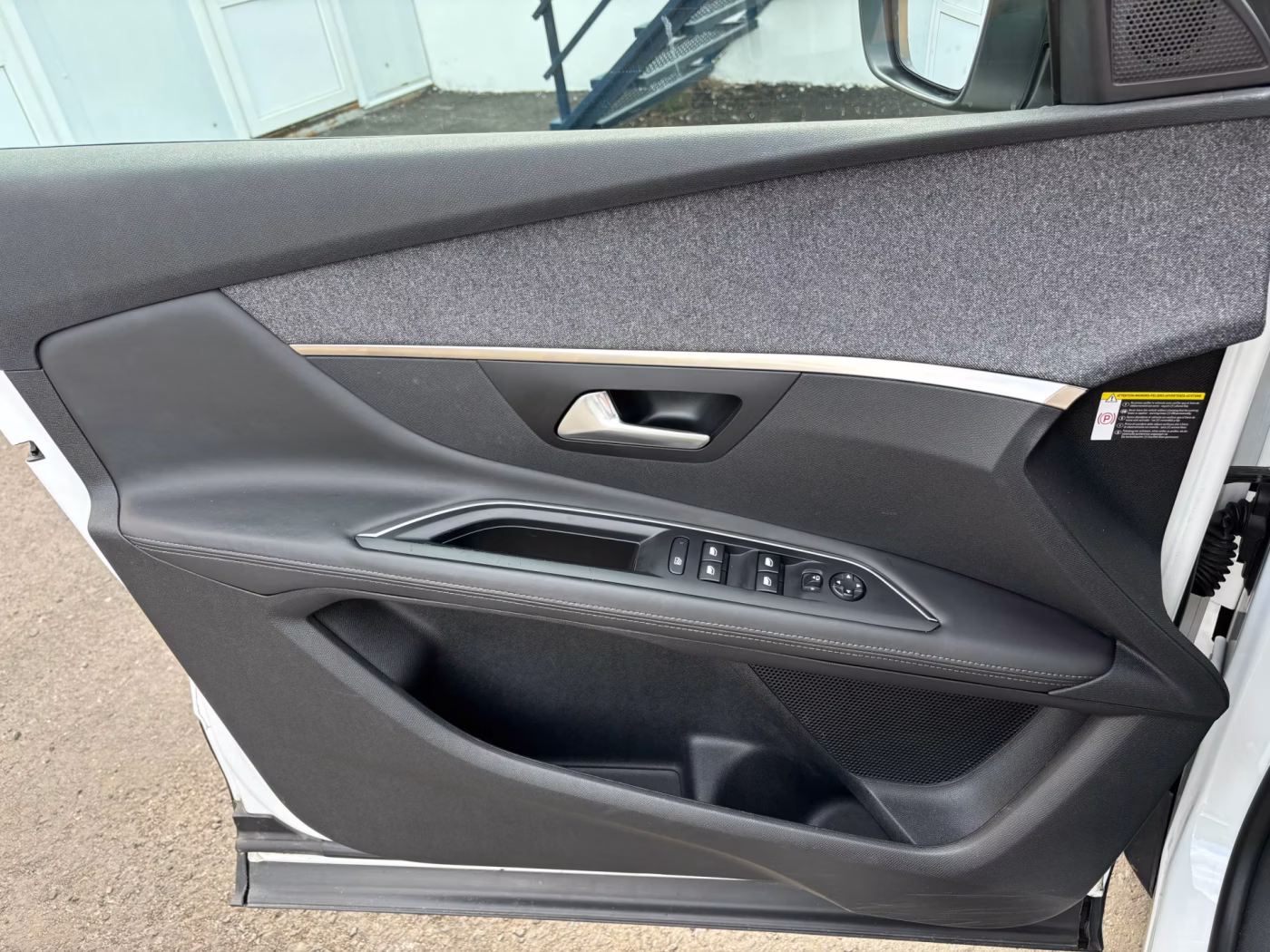 Peugeot 3008 фото 15