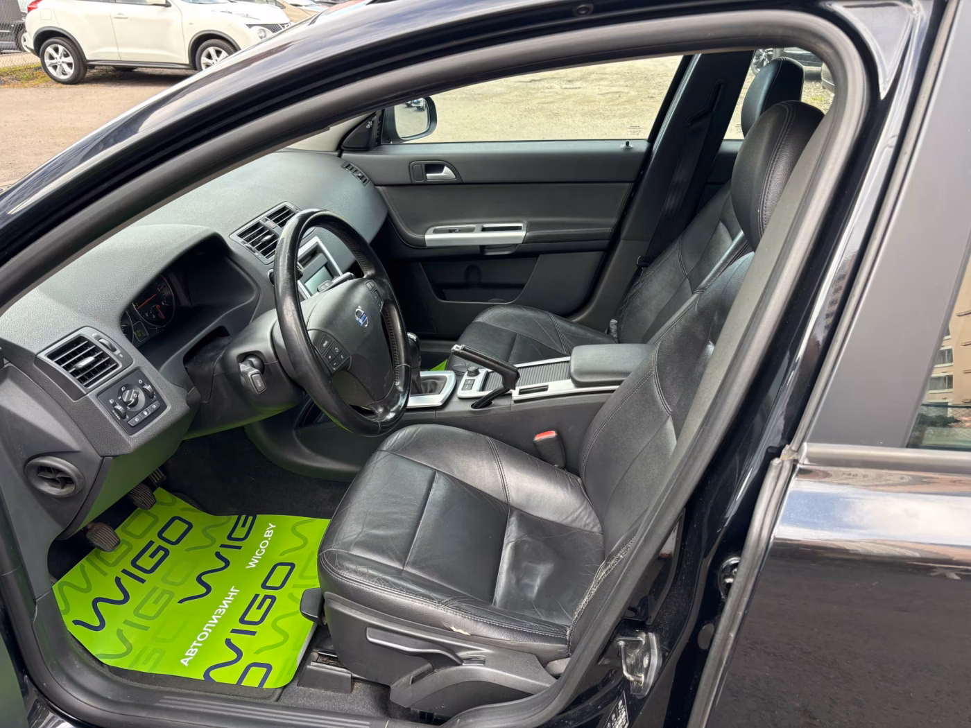 Volvo V50 фото 9