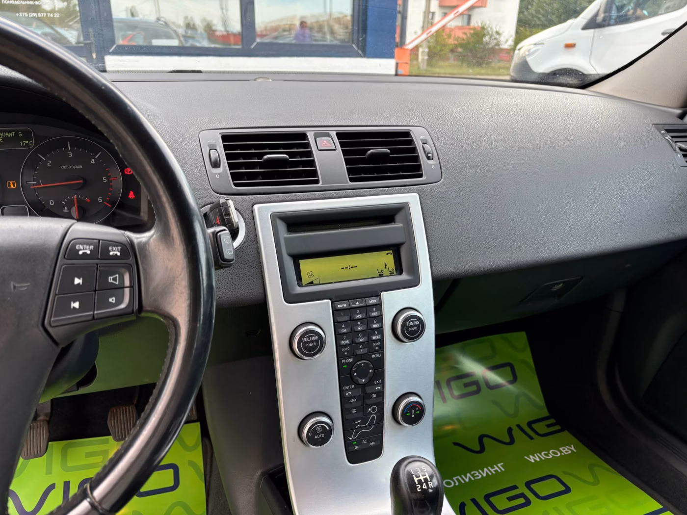 Volvo V50 фото 12