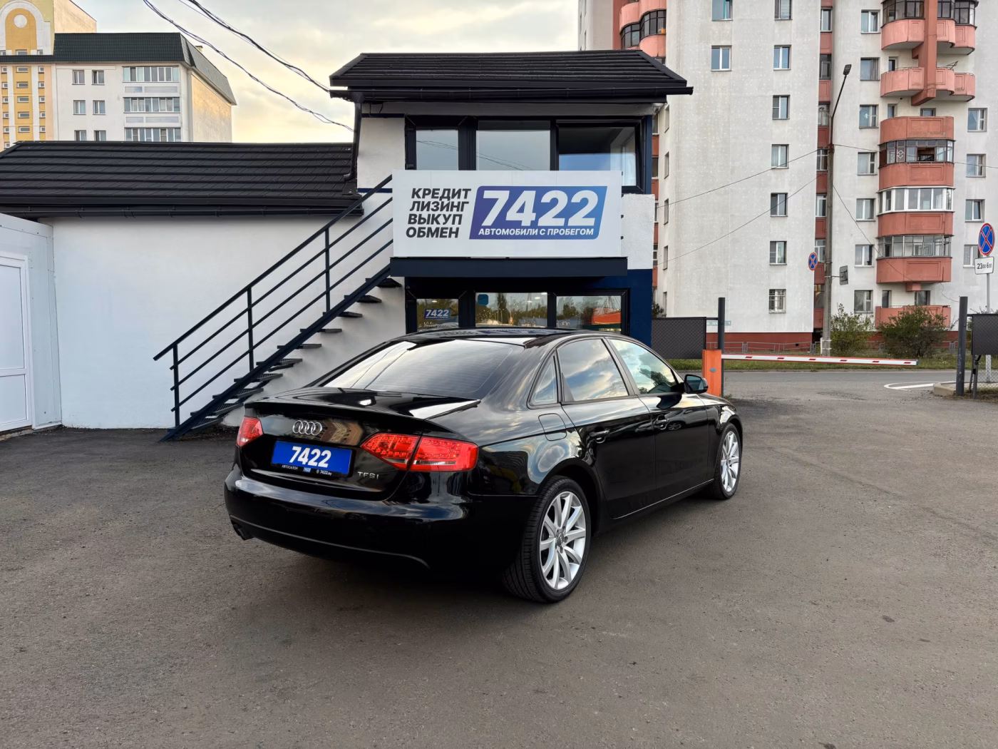 Audi A4 фото 5