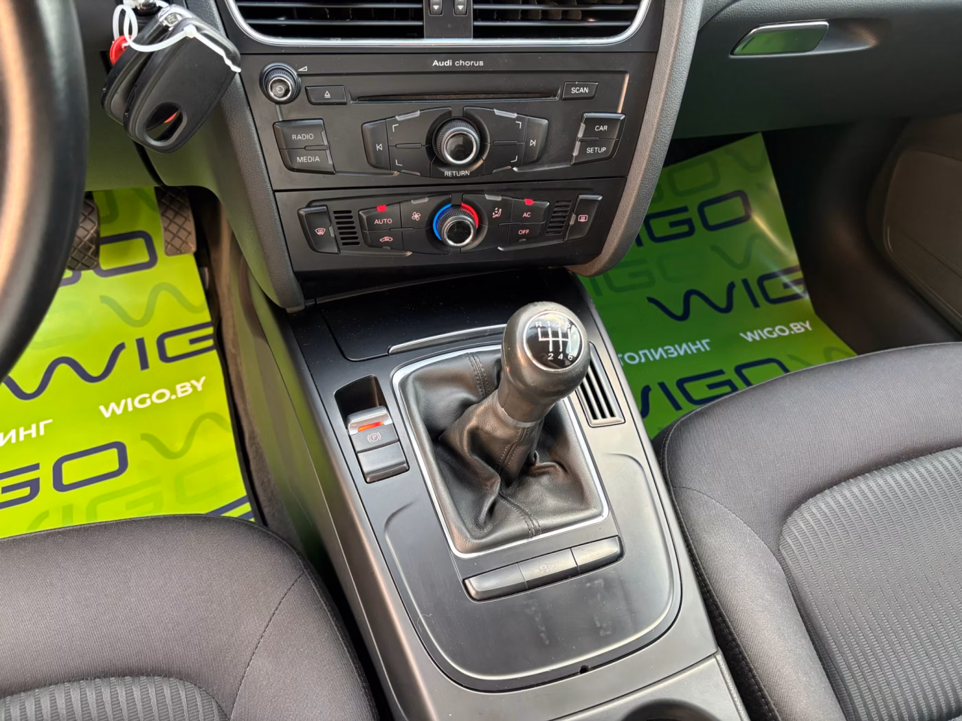 Audi A4 фото 13
