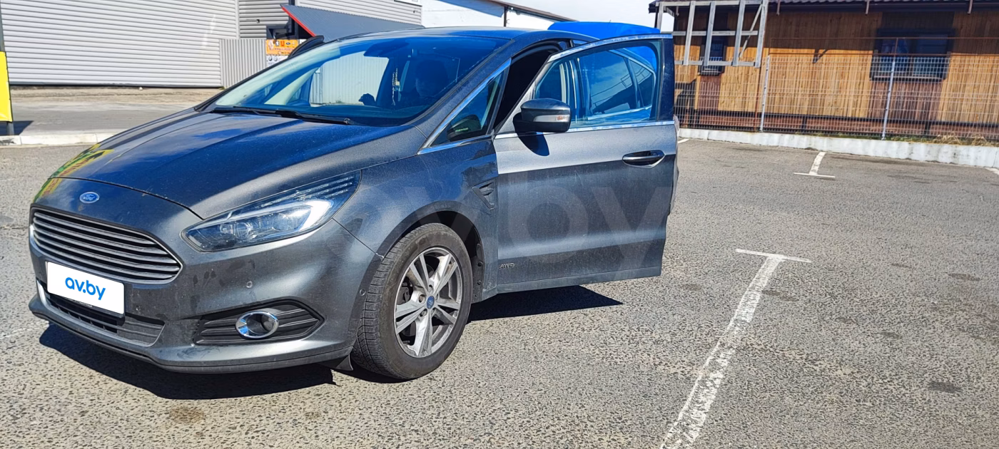 Ford S-MAX фото 2