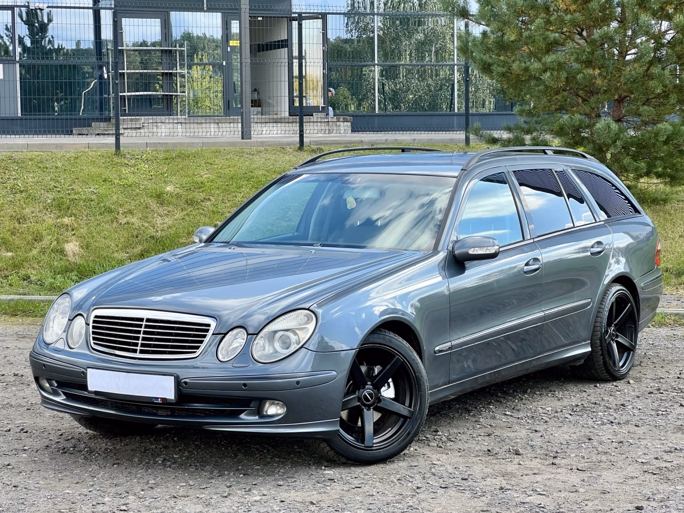 Mercedes-Benz E-Класс фото 4