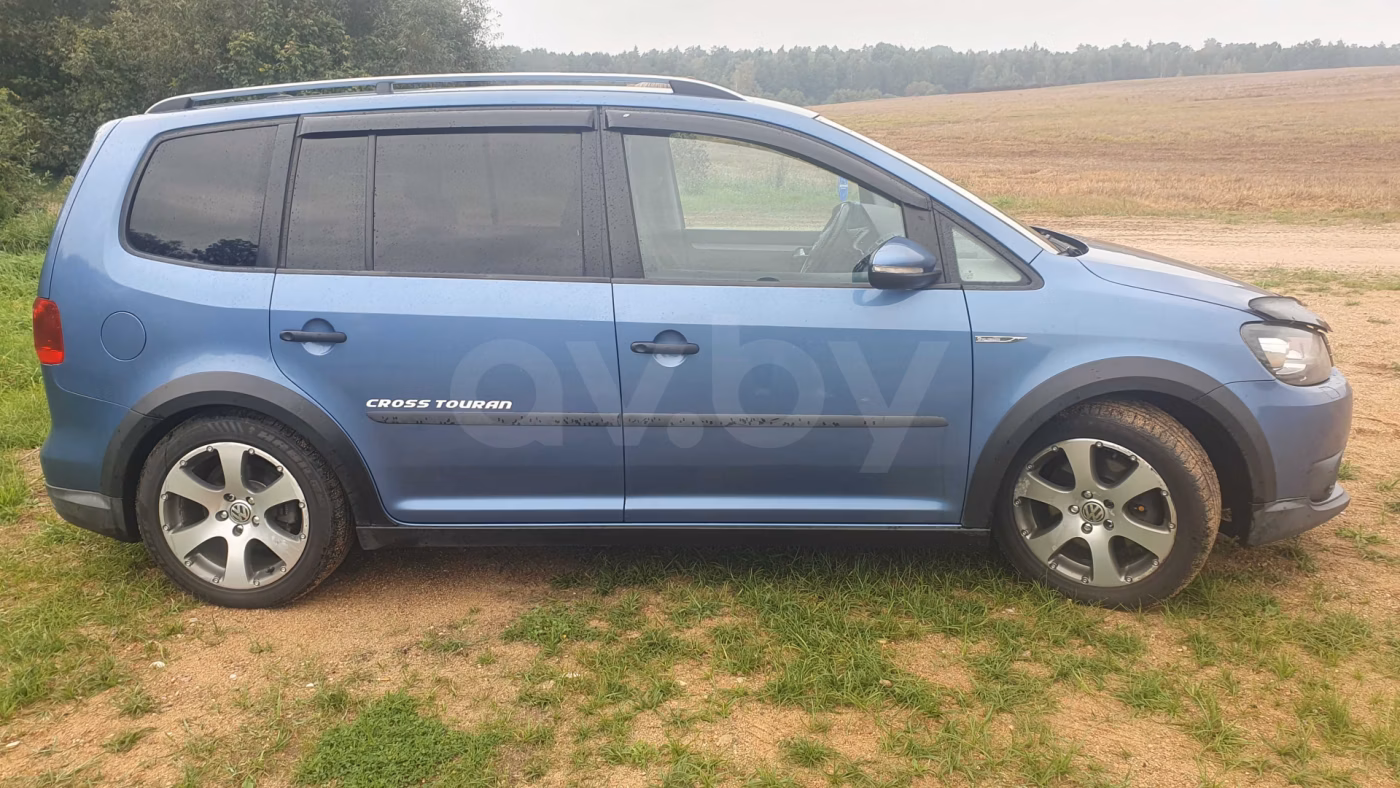 Volkswagen Touran Cross фото 6