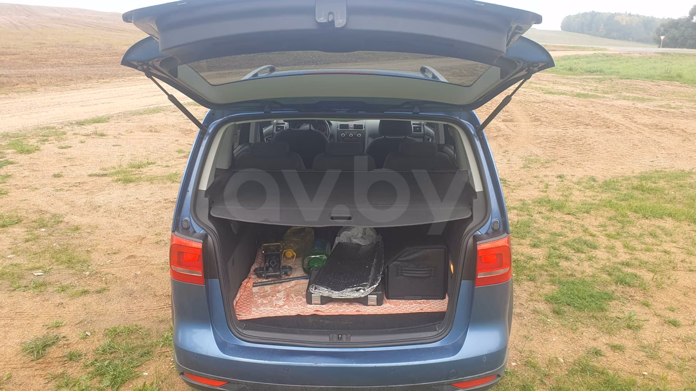 Volkswagen Touran Cross фото 8