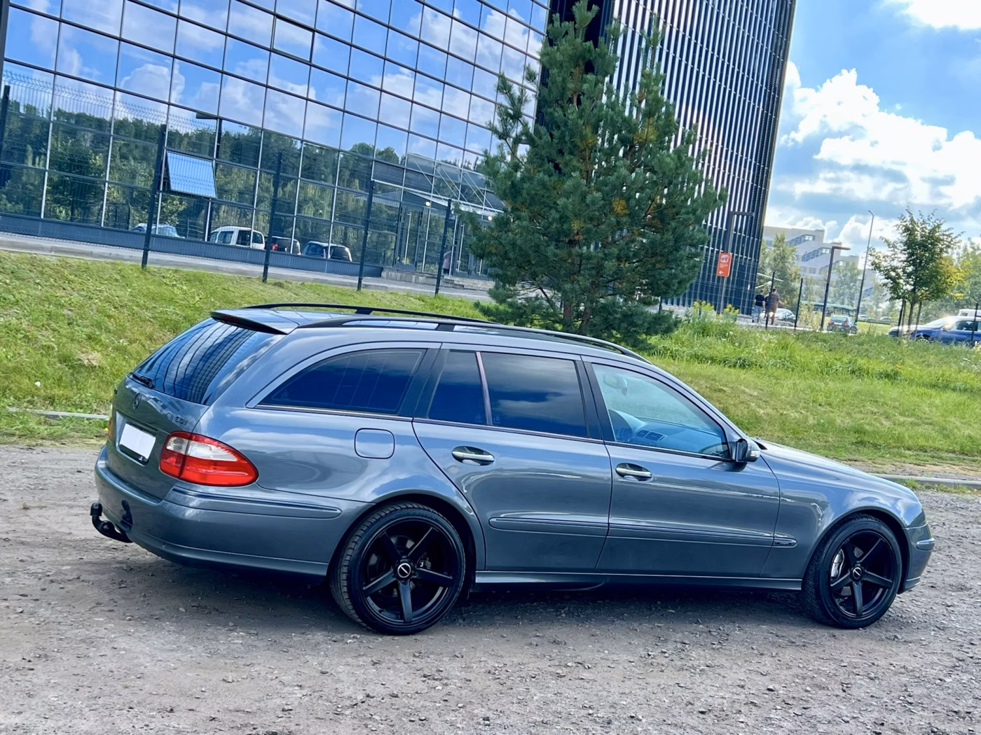 Mercedes-Benz E-Класс фото 8