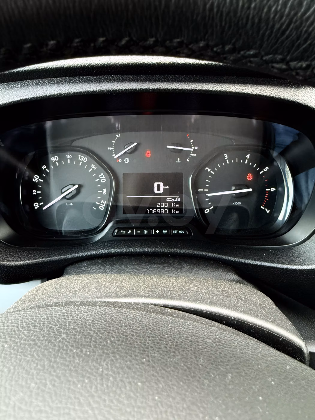 Opel Vivaro фото 10