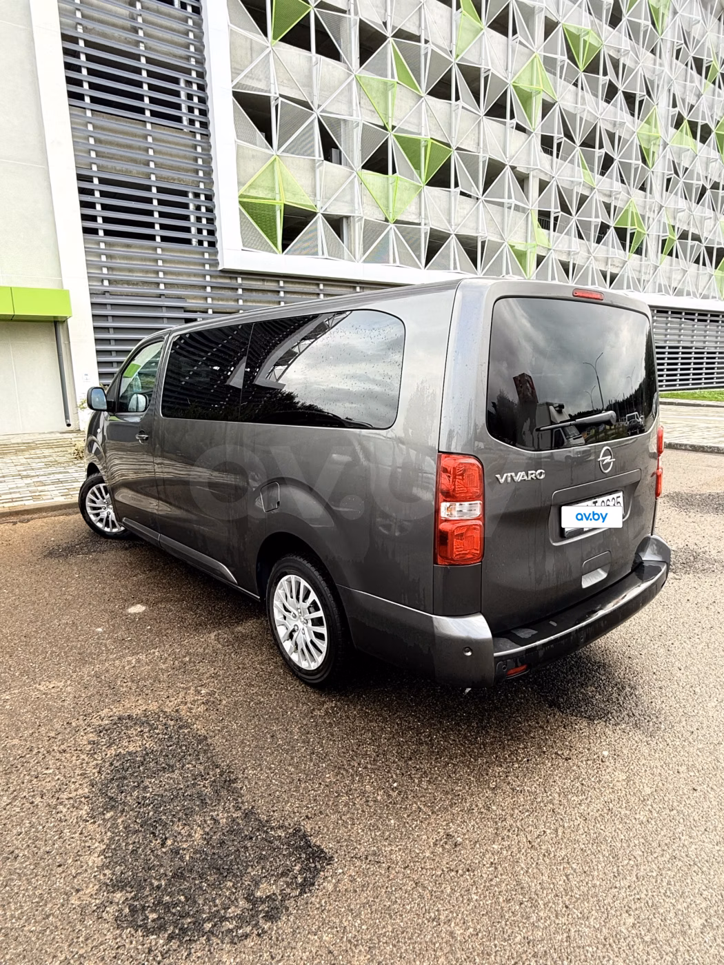 Opel Vivaro фото 6