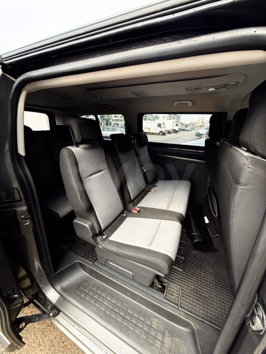 Opel Vivaro фото 11